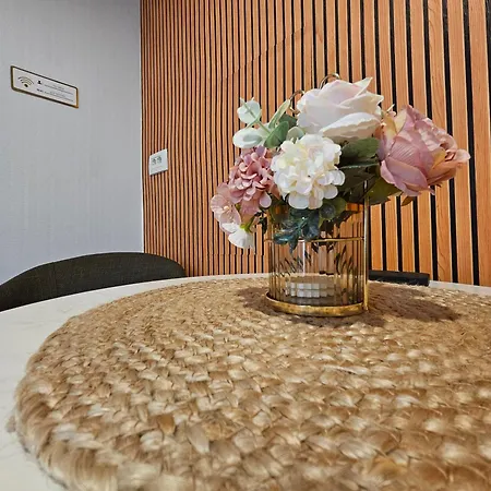 Apartma , 150m From Preseren Square