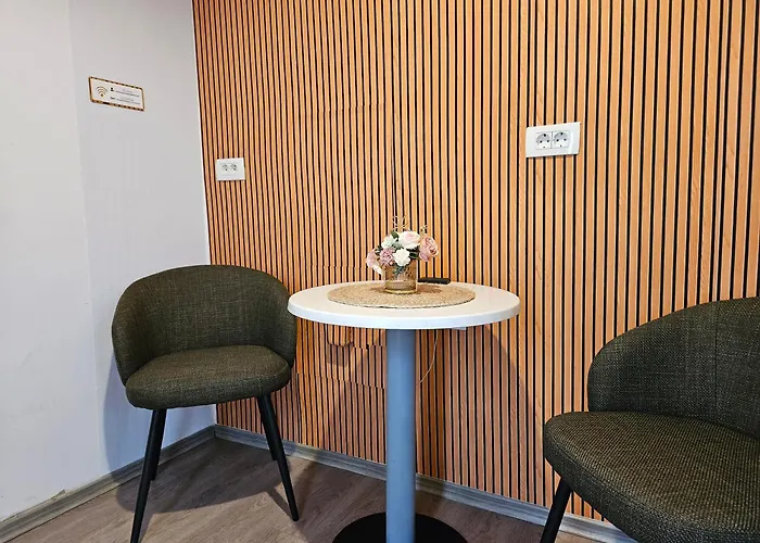 , 150m From Preseren Square Apartment *